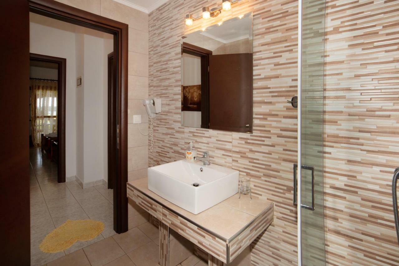Anna Dani Apartments ブアブロウ エクステリア 写真